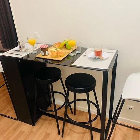 Appartement Calme Et Chaleureux Proche De Paris Courbevoie Zewnętrze zdjęcie