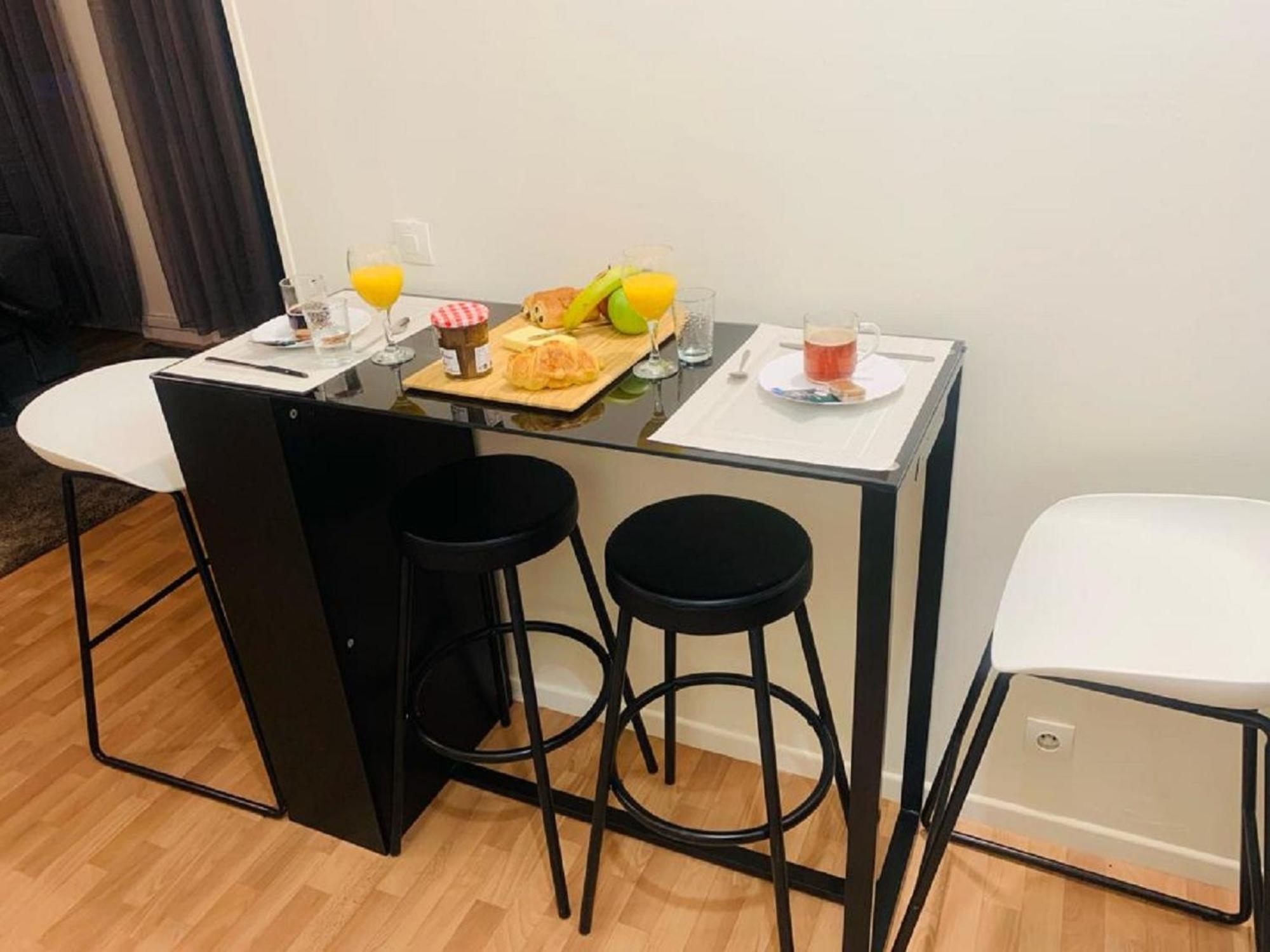 Appartement Calme Et Chaleureux Proche De Paris Courbevoie Zewnętrze zdjęcie