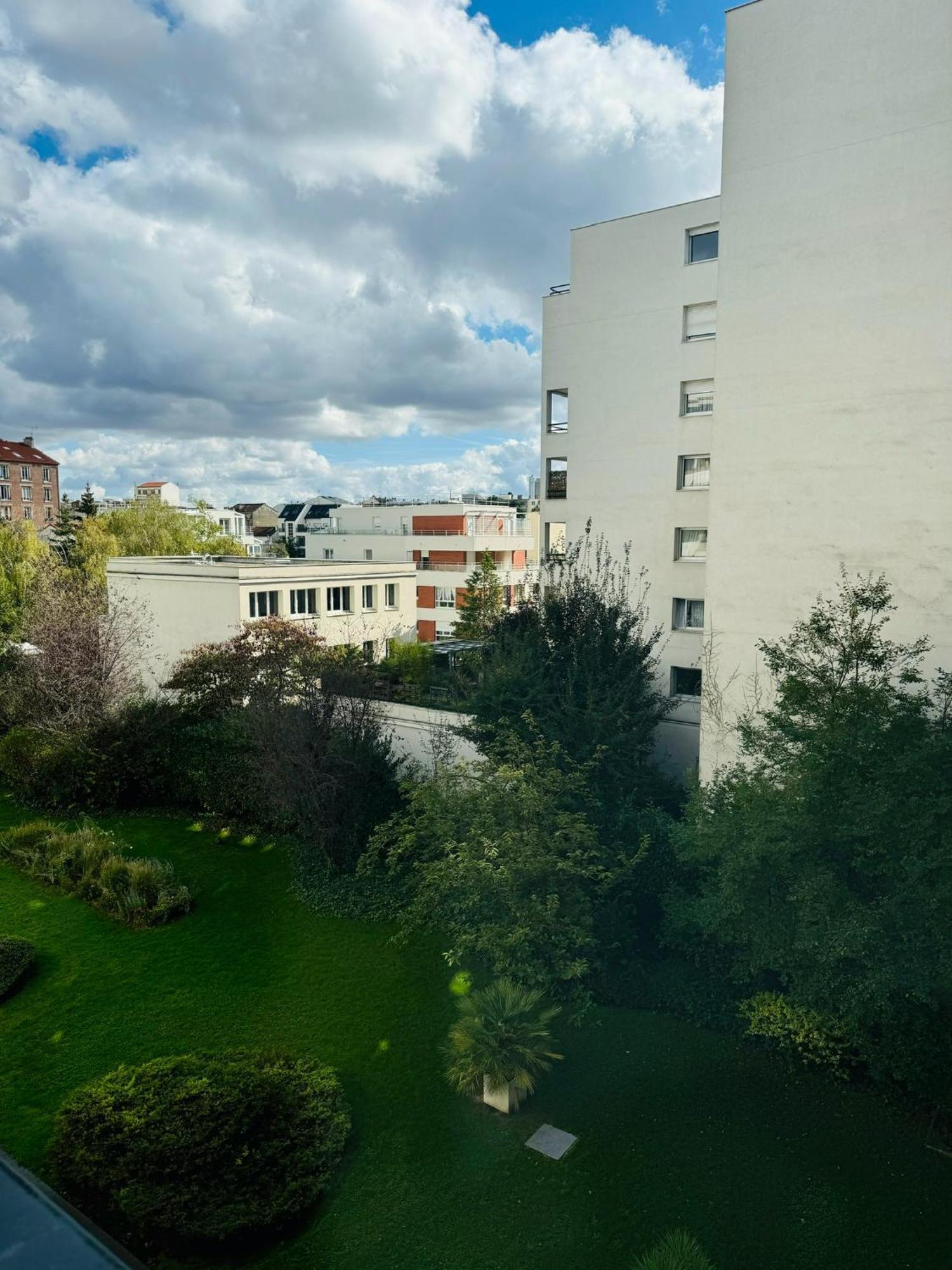 Appartement Calme Et Chaleureux Proche De Paris Courbevoie Zewnętrze zdjęcie